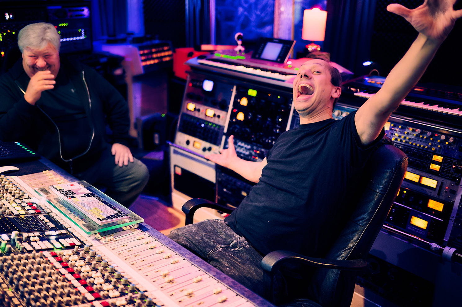 Studio tour around Soundhouse Studios with engineer Russell Cottier